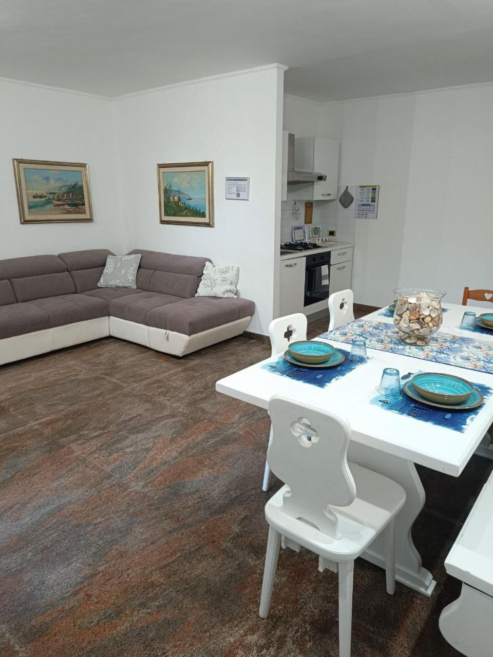 Vila Regina Sul Mare Terracina Exteriér fotografie