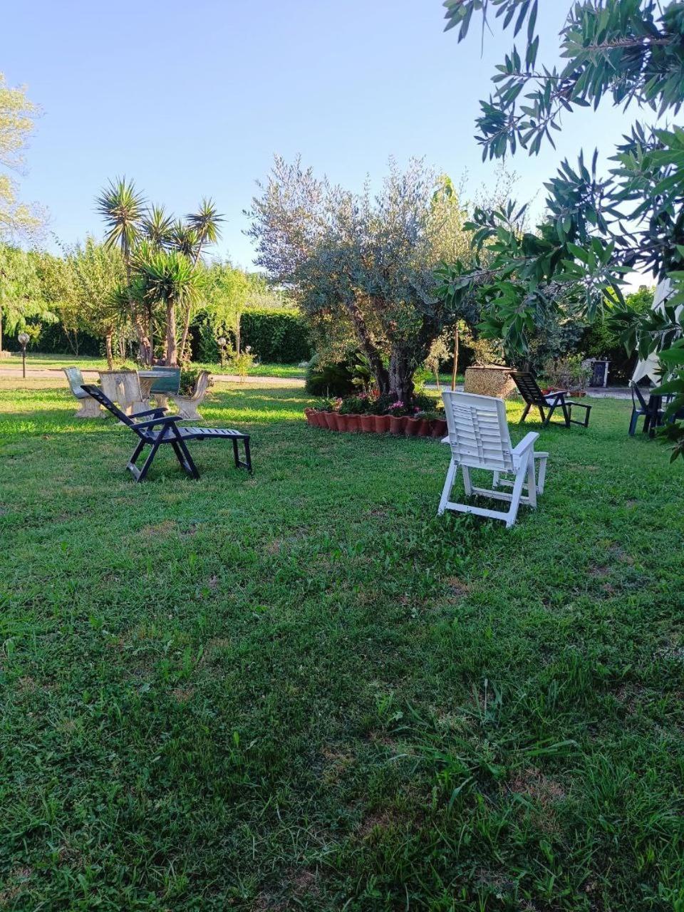 Vila Regina Sul Mare Terracina Exteriér fotografie